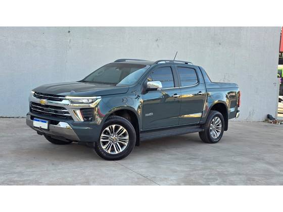 CHEVROLET S10 2.8 16V TURBO DIESEL HIGH COUNTRY CD 4X4 AUTOMÁTICO CHEVROLET S10 2.8 16V TURBO DIESEL HIGH COUNTRY CD 4X4 AUTOMÁTICO
